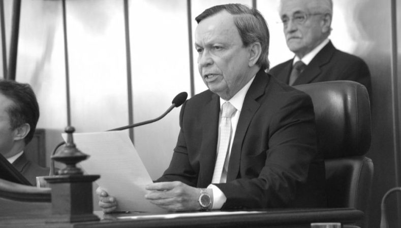 Ex-presidente da ALE Luiz Dantas morre aos 75 anos